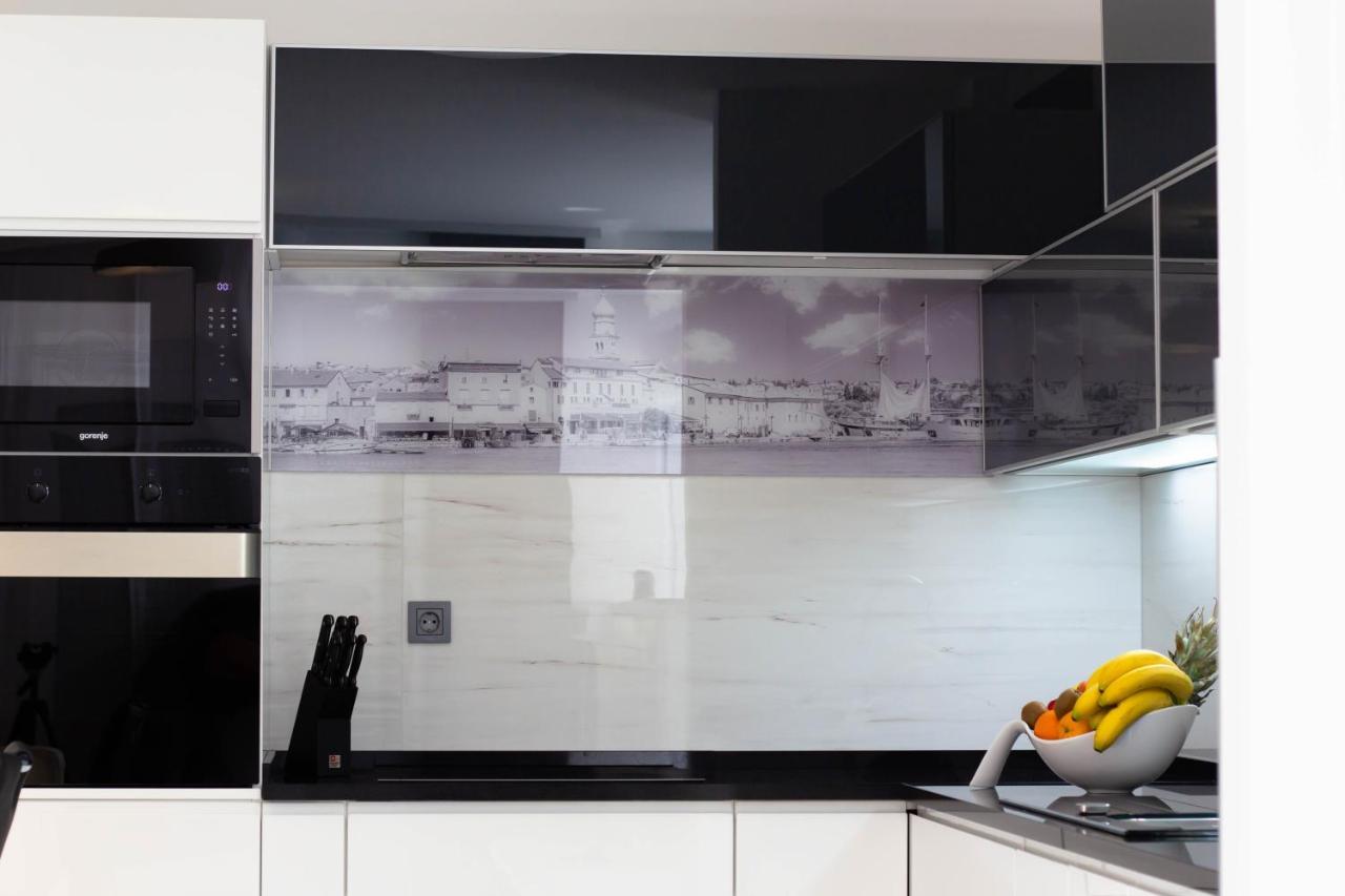 Apartman Paola Vrh  エクステリア 写真